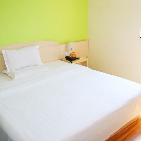 7Days Inn Haikou Hong Kong City 외부 사진