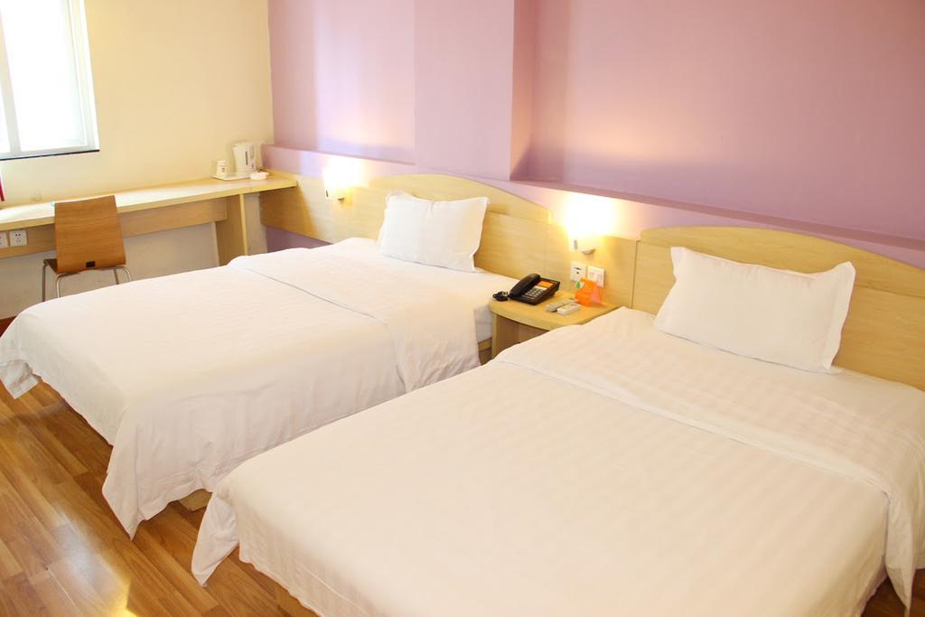 7Days Inn Haikou Hong Kong City 외부 사진